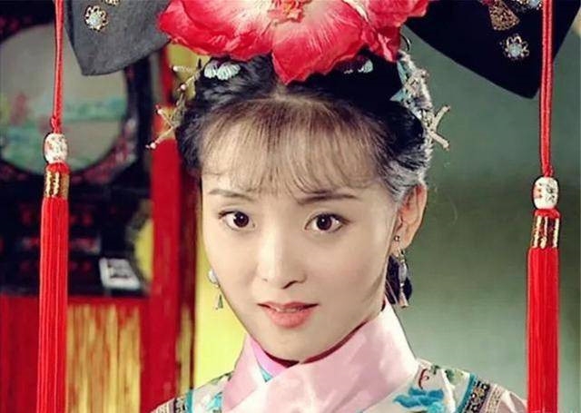 
Vương Diễm trong Ho&agrave;n Ch&acirc;u c&aacute;ch c&aacute;ch.
