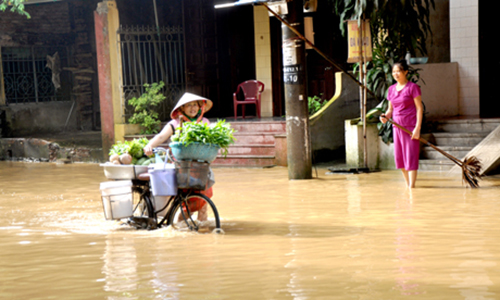Nước sông Thao lên cao, khiến thành phố Yên Bái ngập sâu. Ảnh: BaoYenBai.