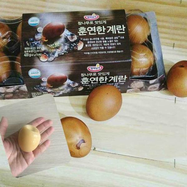 Trứng gà xông khói Hàn Quốc được bán ở Việt Nam với giá 35.000 đồng/quả đắt gấp 10 lần trứng gà Việt Nam.