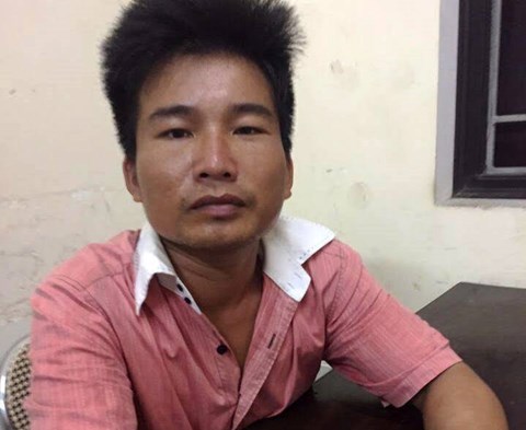 
Nguyễn Do&atilde;n Lan tại cơ quan c&ocirc;ng an (ảnh: M. Hậu)
