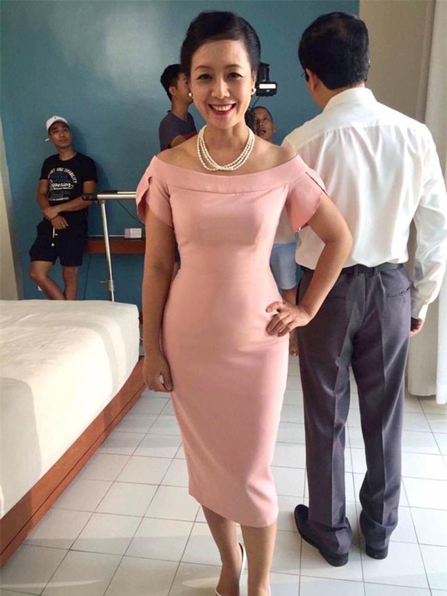 Ngay cả những bức ảnh đời thường đã chứng tỏ rằng vóc dáng của Chiều Xuân không qua chỉnh sửa