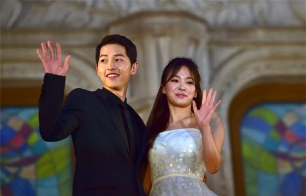 Bí quyết giữ dáng để luôn trẻ đẹp như gái đôi mươi của nữ thần hàng đầu châu Á Song Hye Kyo - Ảnh 1.