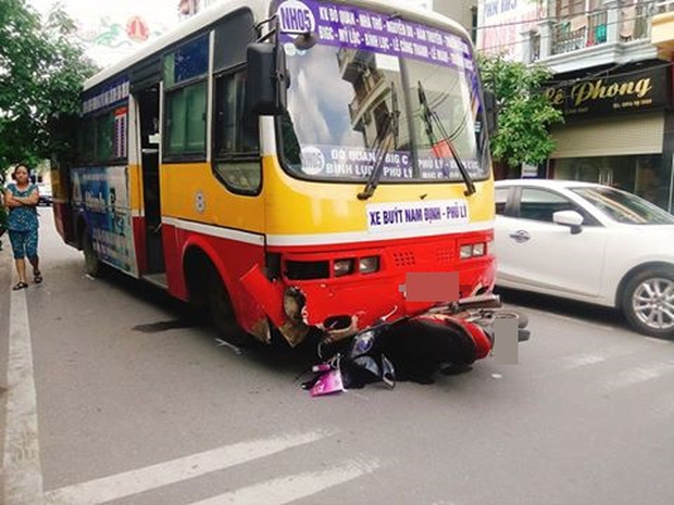 Hiện trường nơi xảy ra vụ va chạm giao th&ocirc;ng. Ảnh: Facebook