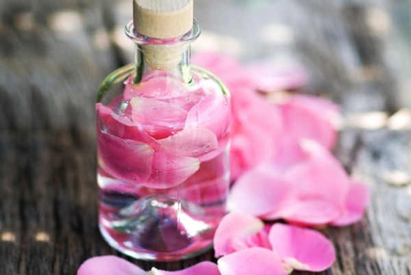 Tùy vào mục đích dưỡng da mà chị em có thể tự quyết định dùng toner trước hoặc sau