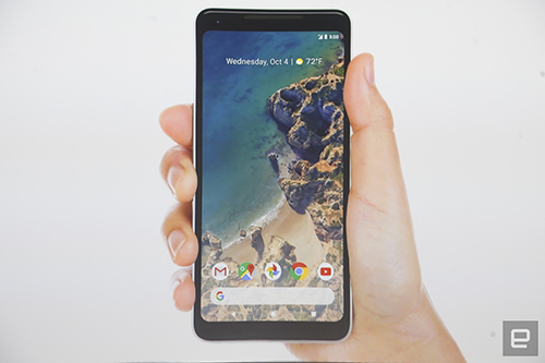 
Google Pixel 2 XL với màn hình tràn viền.
