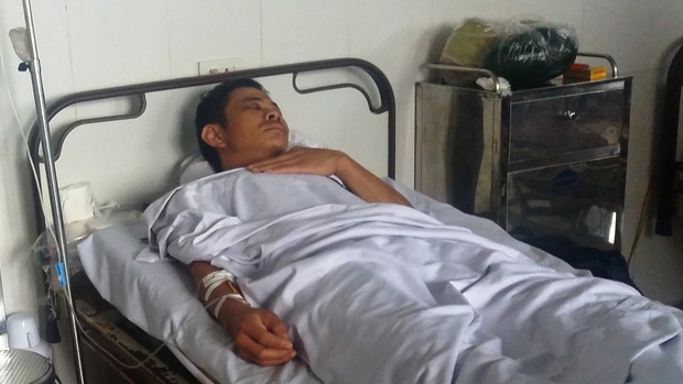 Nạn nh&acirc;n đang được điều trị trong bệnh viện đa khoa 115 Nghệ An