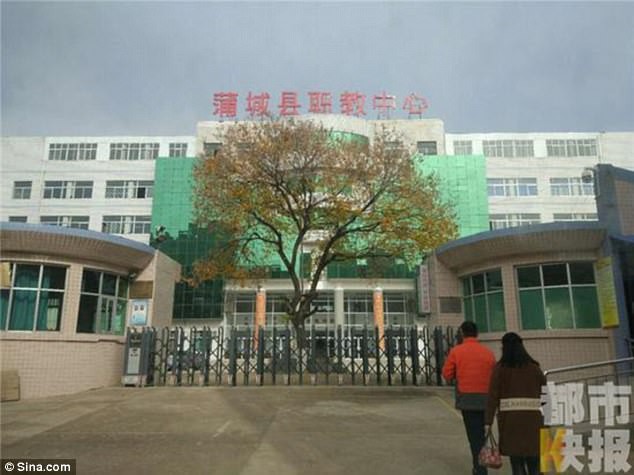 Sự việc xảy ra tại một trường ở quận Pucheng, Thiểm Tây, Trung Quốc.