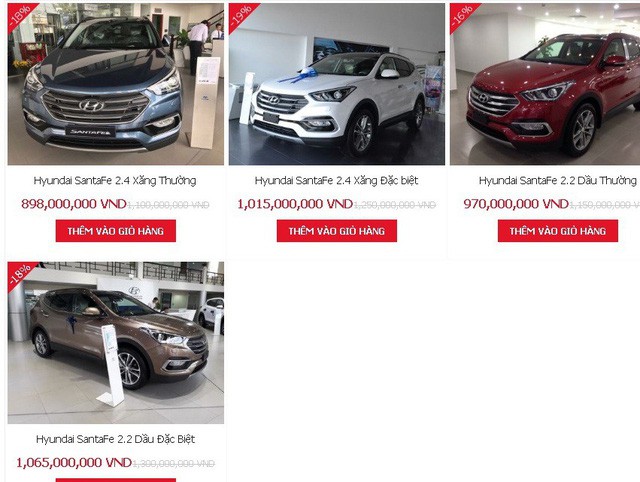 Giá xe Hyundai Santa Fe giảm mạnh tháng 11.
Ngoài ra, Pajero Sport máy dầu giảm 100 triệu đồng, trong khi phiên bản máy xăng giảm 198 triệu đồng; phiên bản Pajero Sport All-new dùng động cơ MIVEC hoàn toàn mới cũng có mức mức giảm 180 - 206 triệu đồng. Và mức giảm trừ tiền “khủng” nhất thuộc về mẫu SUV Pajero, với mức giảm trong tháng 11 lên tới 230 triệu đồng.

Mitsubishi Attrage - phiên bản sedan của dòng Mitsubishi Mirage tháng 11 cũng được điều chỉnh giảm nhẹ, từ 40-50 triệu đồng tùy theo phiên bản. Trong đó, phiên bản MT ECO động cơ 1.2 lít số sàn 6 cấp được giảm giá ít nhất, từ 462 triệu đồng xuống còn 422 triệu đồng. Còn lại 2 phiên bản số sàn 5 cấp và vô cấp được giảm chung 50 triệu, xuống còn 442 triệu và 492 triệu đồng.

Mẫu xe cỡ nhỏ Mitsubishi Mirage trong tháng 11 được điều chỉnh giảm nhẹ từ 60-65 triệu đồng cho cả 2 phiên bản số sàn và tự động. Cụ thể, phiên bản MirageMT giá từ 448 triệu đồng xuống còn 388 triệu đồng. Mức giá này ngang bằng các dòng xe cỡ nhỏ giá rẻ nhất hiện nay. Còn phiên bản Mirage CVT giá từ 523 triệu đồng xuống 458 triệu đồng.




Xe hot Toyota Vios về mốc rẻ nhất từ trước đến nay.


Đáng chú ý nhất là chiếc xe bán chạy của Toyota – Vios đã rơi về mốc 500 triệu đồng sau nhiều lần hãng xe Nhật giảm giá bán.

Hiện Toyota Vios bán trên thị trường ô tô Việt Nam với 5 phiên bản khác nhau, được trang bị 2 loại động cơ 1.5L và 1.3L kết hợp hộp số sàn 5 cấp hoặc số tự động vô cấp CVT.

Bước sang thang 11, mẫu Toyota Vios lắp ráp trong nước được Toyota Việt Nam mạnh tay giảm giá tới gần 60 triệu đồng. Trong đó, phiên bản Vios TRD có mức giảm 58 triệu đồng, từ 644 triệu xuống còn 586 triệu đồng. Các phiên bản Toyota Vios G giảm 57 triệu đồng, E CVT và MT có mức giảm lần lượt 53 triệu đồng và 51 triệu đồng, Vios Limo giảm 48 triệu đồng. Như vậy, giá bán của 5 phiên bản Vios giảm xuống chỉ còn từ 484-586 triệu đồng.

Như vậy, với mức giá dao động từ 484-644 triệu đồng, Toyota Vios đang ở mức thấp kỷ lục.

Theo VietQ
