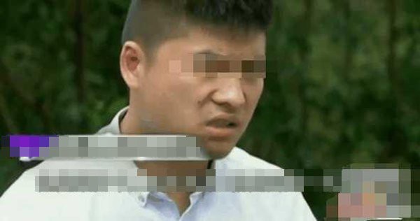 Sau khi vợ sinh con, anh Chen c&oacute; linh cảm đ&oacute; kh&ocirc;ng phải con m&igrave;nh.