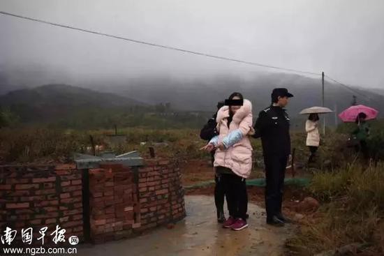 Người bạn g&aacute;i của bố ch&iacute;nh l&agrave; hung thủ g&acirc;y &aacute;n.