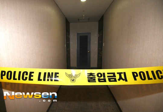 Khu vực căn hộ nơi Jong Hyun qua đời đã bị phong tỏa.