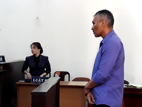 Tại tòa hôm nay, Eduardo thừa nhận hành vi phạm tội của mình và đồng phạm. Ảnh: Hải Duyên.