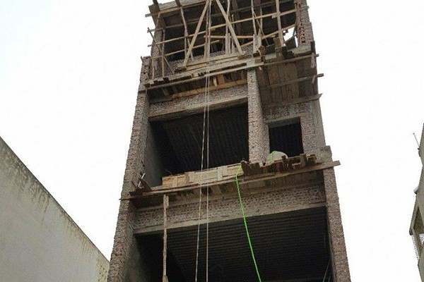 Thi thể ông B được phát hiện trên tầng 4 của ngôi nhà đang xây