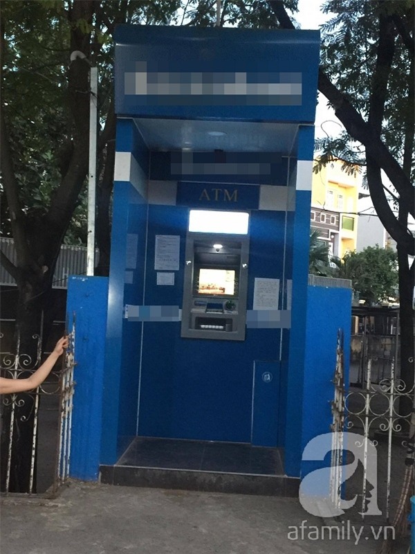 C&acirc;y ATM nơi xảy ra sự việc.(Ảnh: NVCC)