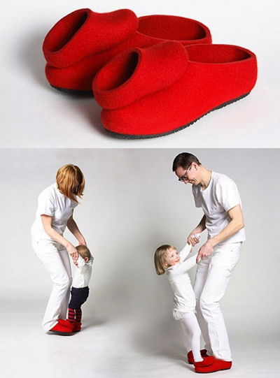 Đôi giày kỳ lạ giúp bố mẹ chơi cùng con vô cùng thuận tiện.