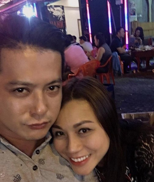 Dù sống ở Mỹ nhưng cô rất giản dị.