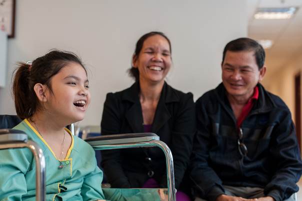 
Nụ cười rạng rỡ của Thanh Tuyền trước khi được các bác sỹ cho ra viện sau đợt điều trị ghép tế bào gốc lần 3

