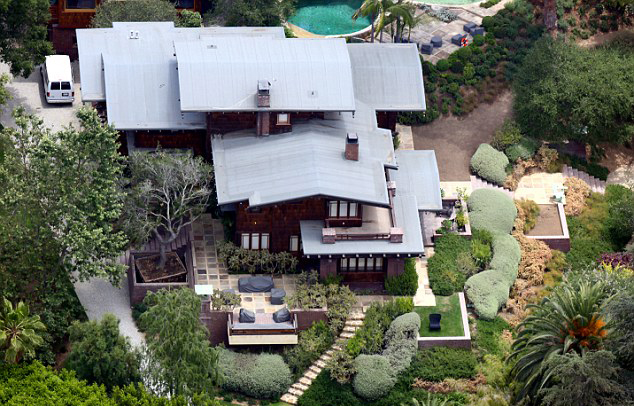 
Biệt thự của Brad Pitt, nơi từng là tổ ấm của anh và Angelina Jolie.
