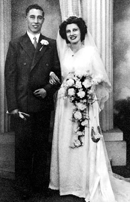 
Đám cưới của hai cụ diễn ra vào năm 1950. Ảnh: SWNS.
