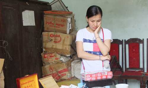 
Chủ cửa h&agrave;ng khai mua thiết bị từ Trung Quốc về lắp r&aacute;p, b&aacute;n kiếm lời. Ảnh: M. H&agrave;.
