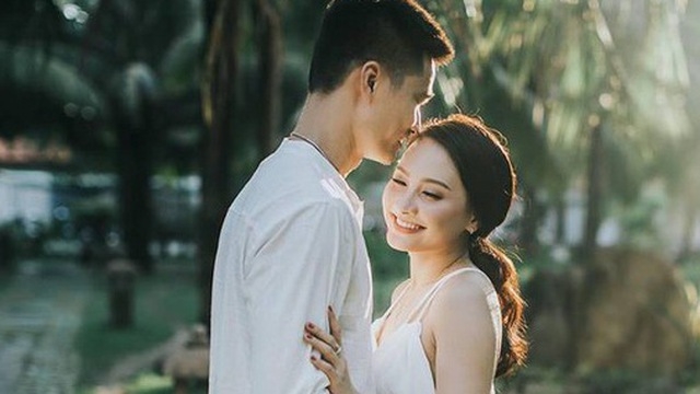 
Chồng tôi lại làm công an. Mình làm vợ làm mẹ, luôn muốn giữ cho gia đình mình bình yên.
