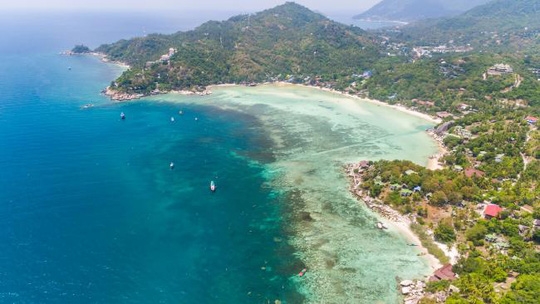 
H&ograve;n đảo xinh đẹp Koh Tao bị cho l&agrave; nằm dưới sự thống trị của mafia. Ảnh: istock
