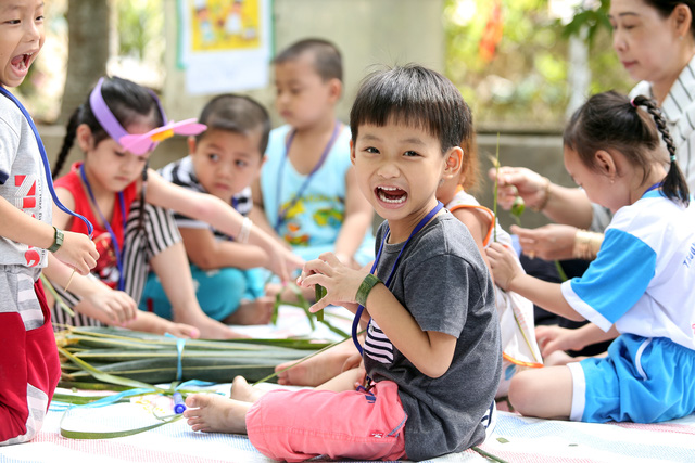 Phụ huynh cũng sợ lớp đông, con chỉ được học kiểu “cưỡi ngựa xem hoa” (ảnh minh họa)