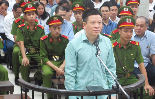 Bị cáo Hà Văn Thắm bị cáo buộc nhiều tội danh nhất trong vụ án - 4 tội. Ảnh: Xuân Hoa