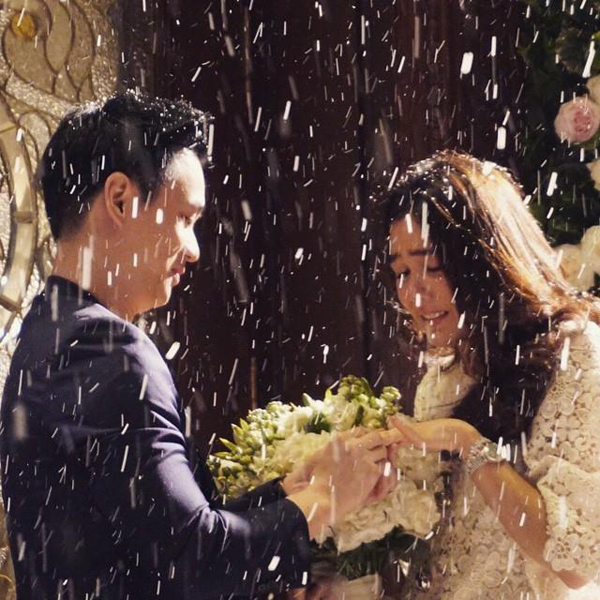 
Ngày 23/12/2014, sau 6 năm gắn bó, Nott bí mật chuẩn bị một màn cầu hôn hoành tráng, ấn tượng để ngỏ lời với người đẹp Chompoo.
