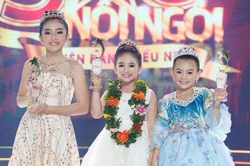 Từ trái qua: bé Ngọc Tâm, Khánh Nhi, Bào Ngư.