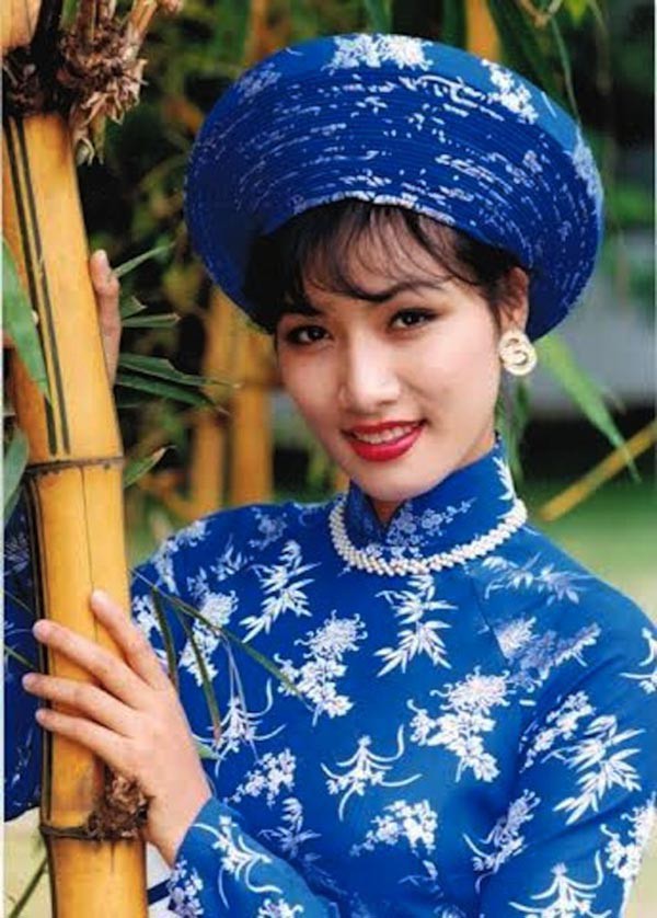 Trương Quỳnh Mai đạt giải Trang phục dân tộc đẹp nhất và Top 15 Hoa hậu Quốc tế năm 1995 - thành tích mà loạt người đẹp của Việt Nam sau này không thể vượt qua được cô.