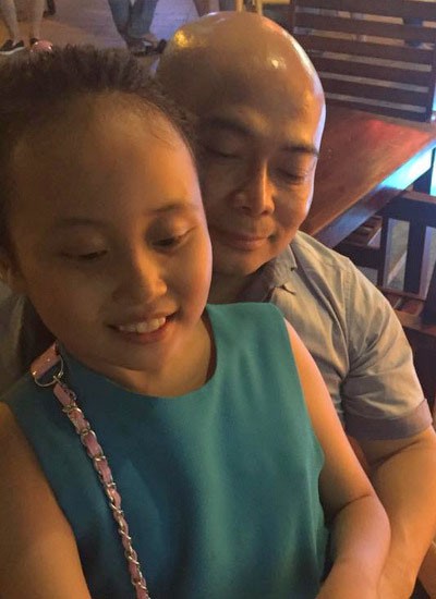 Cách đây không lâu, nữ ca sĩ vừa hé lộ danh tính bố của bé Gà và cho biết anh đã qua đời hơn 1 năm nay.