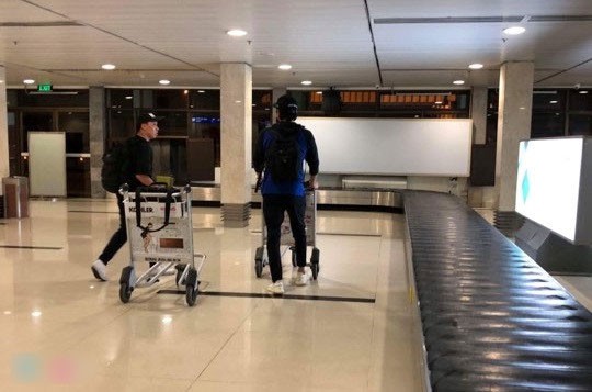 Người hâm mộ Việt vô cùng bất ngờ trước thông tin Jang Dong Gun có mặt ở Việt Nam mà không có sự thông báo trước nào. (Nguồn ảnh: Zing).