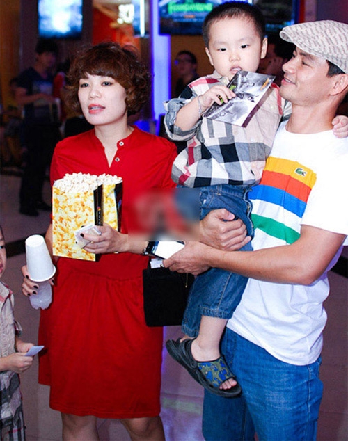 Gia đình hạnh phúc nhà Xuân Bắc - Hồng Nhung.