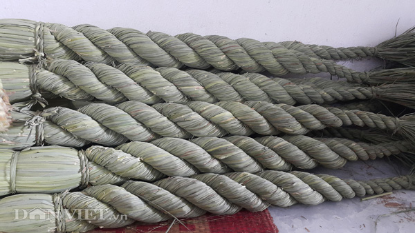 Cận cảnh sản phẩm đuôi trâu do các “nghệ nhân” nông dân ở huyện Kim Sơn làm ra để xuất khẩu sang Nhật Bản.