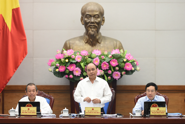 Thủ tướng Nguyễn Xuân Phúc phát biểu tại cuộc họp. Ảnh: V.G.P