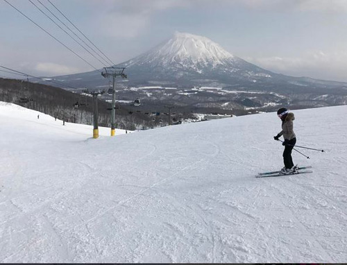 
Cho đến trượt tuyết tại Nhật Bản.
