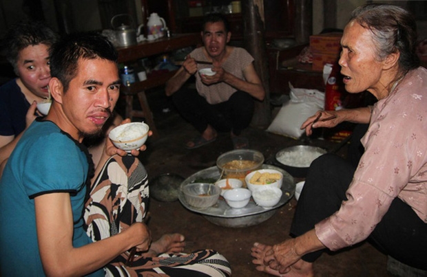 Giờ b&agrave; l&atilde;o cũng kh&ocirc;ng c&ograve;n lo chạy ăn từng bữa cho c&aacute;c con như trước kia.