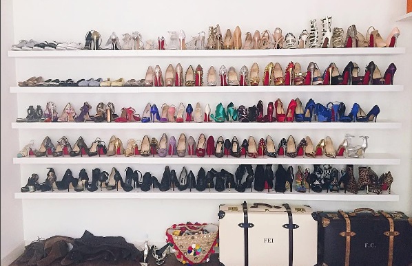 
Bộ sưu tập giày thuộc hàng khủng của nữ blogger.
