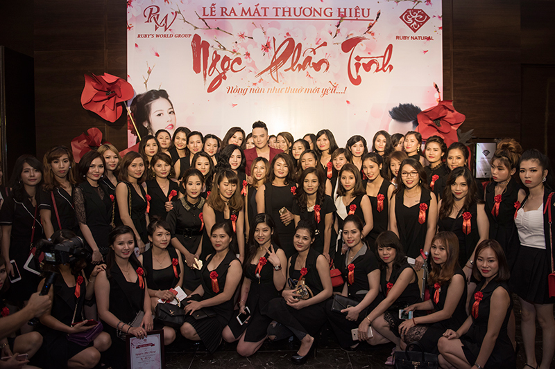 Chúc mừng Ngọc Phấn Tình với thành công đầy viên mãn