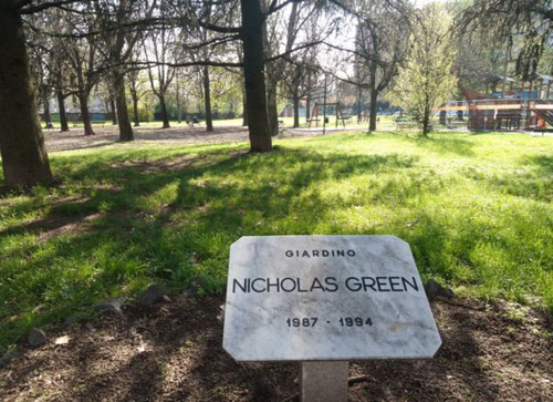
Một khu vườn ở Turin đề tên Nicholas.
