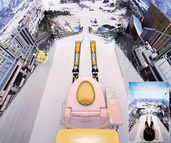 Nếu bạn là người yêu thích trượt tuyết thì đừng bao giờ bỏ lỡ WC độc đáo tại Nhật Bản này. Ngồi vào bồn cầu, bạn không chỉ thoải mái giải quyết, mà còn có cảm giác như đang... trượt tuyết vậy!