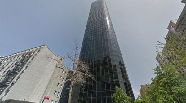 
T&ograve;a nh&agrave; Solow Tower, nơi anh em nh&agrave; Moreno bị ng&atilde; từ tầng 47 xuống đất.
