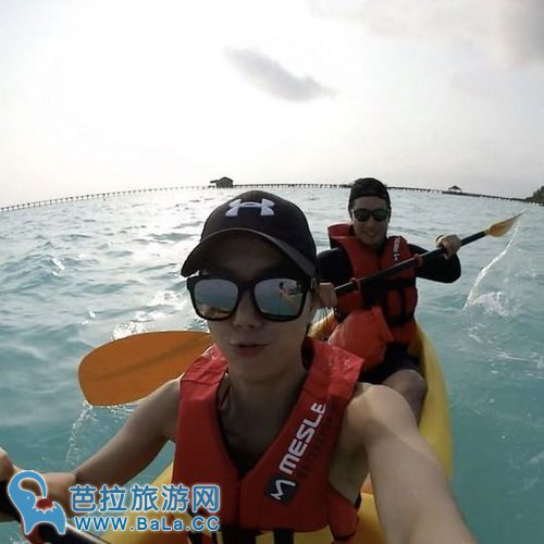 Apissada đi du lịch cùng bạn trai mình.