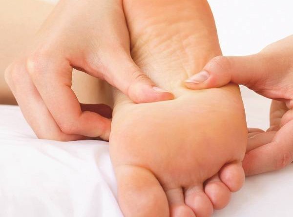 
Thường xuyên rửa chân sạch giúp bạn nhận biết một số vấn đề sức khỏe.
