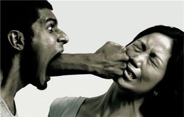 
Bạo lực gia đình xảy ra ở ngay cả gia đình trí thức (ảnh minh họa)
