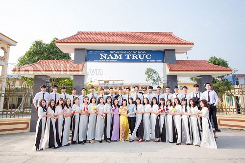 
Bộ ảnh được chụp tại trường và làng cổ Ninh Bình. Ảnh: Thanh Long team
