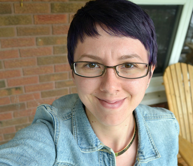 Sau 6 ngày áp dụng phương pháp rửa mặt bằng sữa chua. (Ảnh: bustle)