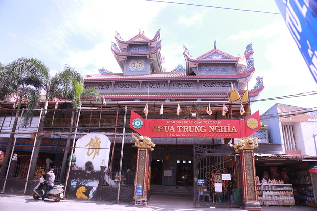 Ng&ocirc;i ch&ugrave;a Trung Nghĩa nơi xảy ra vụ việc