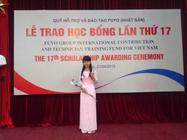 
Bùi Thị Hà trong một lần nhận được học bổng Fuyo (Nhật Bản) khi em còn là sinh viên.
